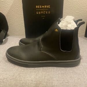 New skate shoe / boot